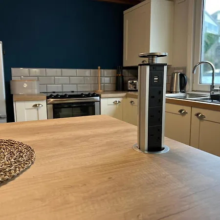 A Spacious 2 Bed Flat In Kingsbridge Town Extérieur photo